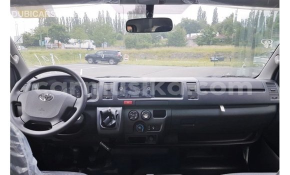 Buy Import Toyota Hiace White Car in Import - Dubai in Harare Buy Import Toyota Hiace White Car in Import - Dubai in Harare