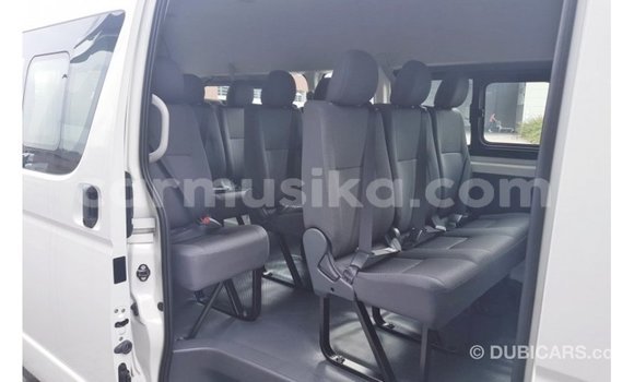 Buy Import Toyota Hiace White Car in Import - Dubai in Harare Buy Import Toyota Hiace White Car in Import - Dubai in Harare