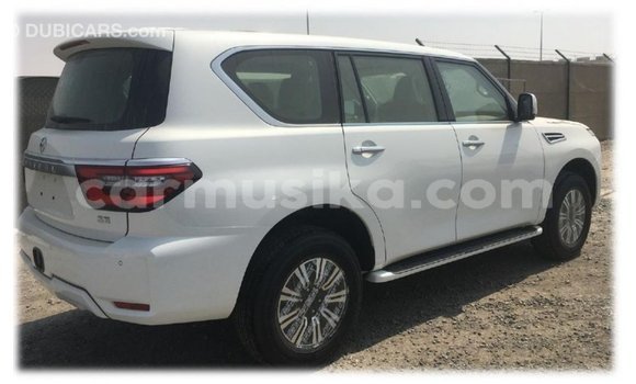 Acheter Import Voiture Nissan Patrol Blanc à Import - Dubai, Harare Acheter Import Voiture Nissan Patrol Blanc à Import - Dubai, Harare