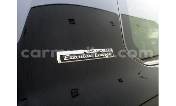 Acheter Import Voiture Toyota Land Cruiser Noir à Import - Dubai, Harare Acheter Import Voiture Toyota Land Cruiser Noir à Import - Dubai, Harare