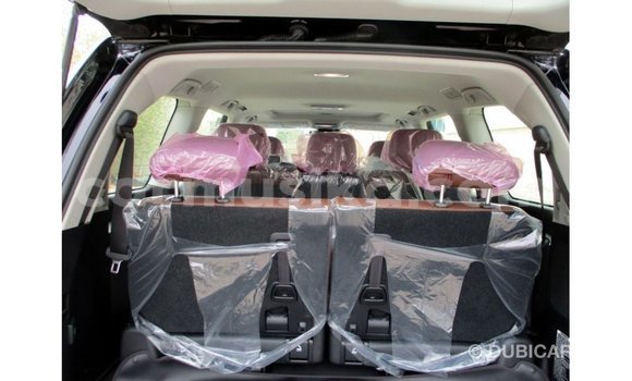 Nunua Imported Toyota Land Cruiser Nyeusi Gari ndani ya Import - Dubai nchini Harare Nunua Imported Toyota Land Cruiser Nyeusi Gari ndani ya Import - Dubai nchini Harare