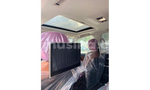 Nunua Imported Toyota Land Cruiser Nyeusi Gari ndani ya Import - Dubai nchini Harare Nunua Imported Toyota Land Cruiser Nyeusi Gari ndani ya Import - Dubai nchini Harare