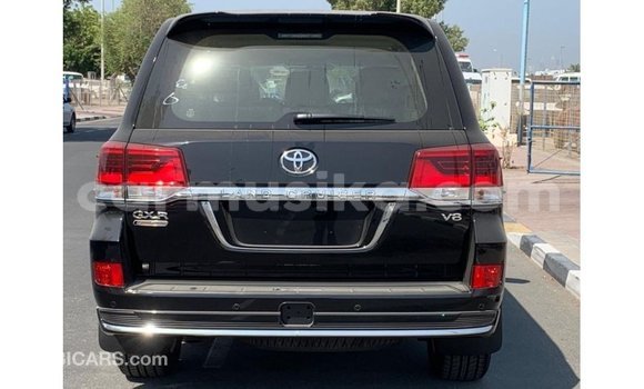 Acheter Import Voiture Toyota Land Cruiser Noir à Import - Dubai, Harare Acheter Import Voiture Toyota Land Cruiser Noir à Import - Dubai, Harare