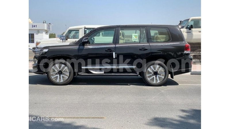 Big with watermark toyota land cruiser harare import dubai 12523