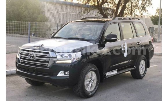 Nunua Imported Toyota Land Cruiser Nyeusi Gari ndani ya Import - Dubai nchini Harare Nunua Imported Toyota Land Cruiser Nyeusi Gari ndani ya Import - Dubai nchini Harare