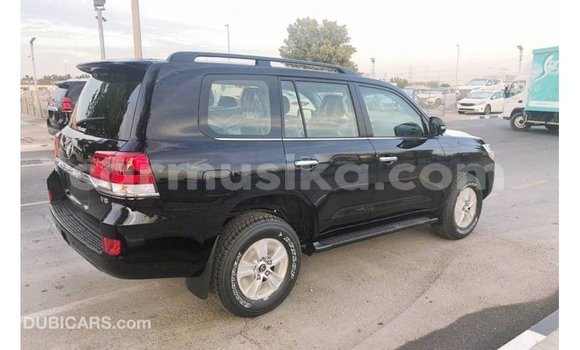 Nunua Imported Toyota Land Cruiser Nyeusi Gari ndani ya Import - Dubai nchini Harare Nunua Imported Toyota Land Cruiser Nyeusi Gari ndani ya Import - Dubai nchini Harare