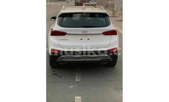 Acheter Import Voiture Hyundai Santa Fe Blanc à Import - Dubai, Harare Acheter Import Voiture Hyundai Santa Fe Blanc à Import - Dubai, Harare