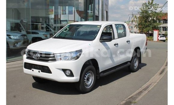 Buy Import Toyota Hilux White Car in Import - Dubai in Harare Buy Import Toyota Hilux White Car in Import - Dubai in Harare