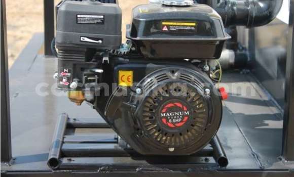 Acheter Occasion Utilitaire Isuzu FTR 850 Blanc à Beitbridge, Matabeleland South Acheter Occasion Utilitaire Isuzu FTR 850 Blanc à Beitbridge, Matabeleland South