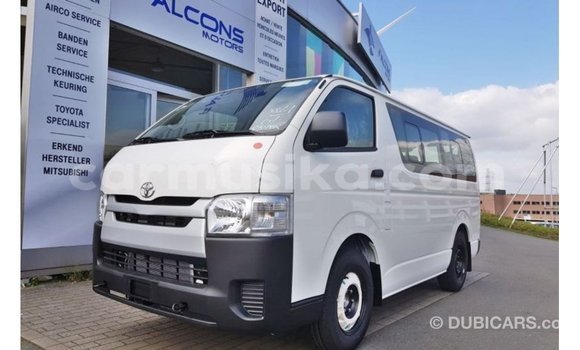 Acheter Import Voiture Toyota Hiace Blanc à Import - Dubai, Harare Acheter Import Voiture Toyota Hiace Blanc à Import - Dubai, Harare