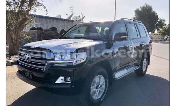 Acheter Import Voiture Toyota Land Cruiser Noir à Import - Dubai, Harare Acheter Import Voiture Toyota Land Cruiser Noir à Import - Dubai, Harare