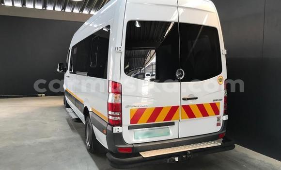 Buy Used Mercedes‒Benz Sprinter White Truck in Beitbridge in Matabeleland South Buy Used Mercedes‒Benz Sprinter White Truck in Beitbridge in Matabeleland South