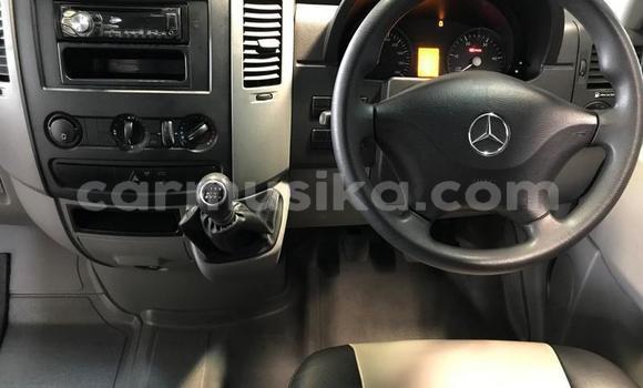 Buy Used Mercedes‒Benz Sprinter White Truck in Beitbridge in Matabeleland South Buy Used Mercedes‒Benz Sprinter White Truck in Beitbridge in Matabeleland South
