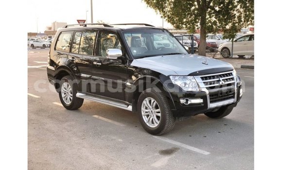 Buy Import Mitsubishi Pajero Black Car in Import - Dubai in Harare Buy Import Mitsubishi Pajero Black Car in Import - Dubai in Harare