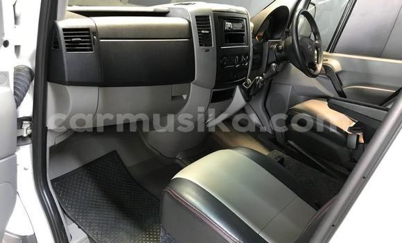 Buy Used Mercedes‒Benz Sprinter White Truck in Beitbridge in Matabeleland South Buy Used Mercedes‒Benz Sprinter White Truck in Beitbridge in Matabeleland South