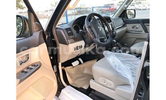 Buy Import Mitsubishi Pajero Black Car in Import - Dubai in Harare Buy Import Mitsubishi Pajero Black Car in Import - Dubai in Harare