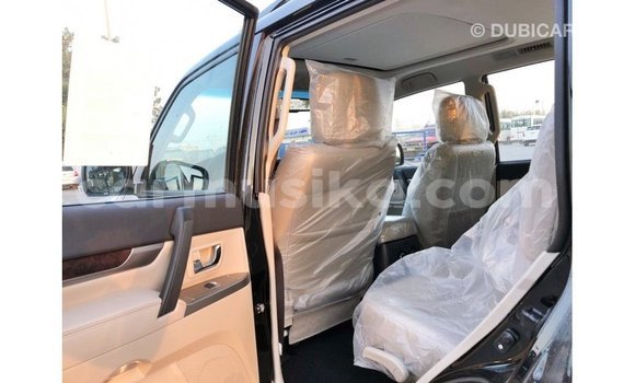 Buy Import Mitsubishi Pajero Black Car in Import - Dubai in Harare Buy Import Mitsubishi Pajero Black Car in Import - Dubai in Harare