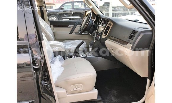 Buy Import Mitsubishi Pajero Black Car in Import - Dubai in Harare Buy Import Mitsubishi Pajero Black Car in Import - Dubai in Harare