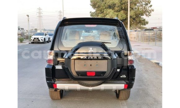 Buy Import Mitsubishi Pajero Black Car in Import - Dubai in Harare Buy Import Mitsubishi Pajero Black Car in Import - Dubai in Harare