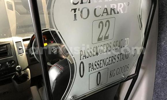 Buy Used Mercedes‒Benz Sprinter White Truck in Beitbridge in Matabeleland South Buy Used Mercedes‒Benz Sprinter White Truck in Beitbridge in Matabeleland South