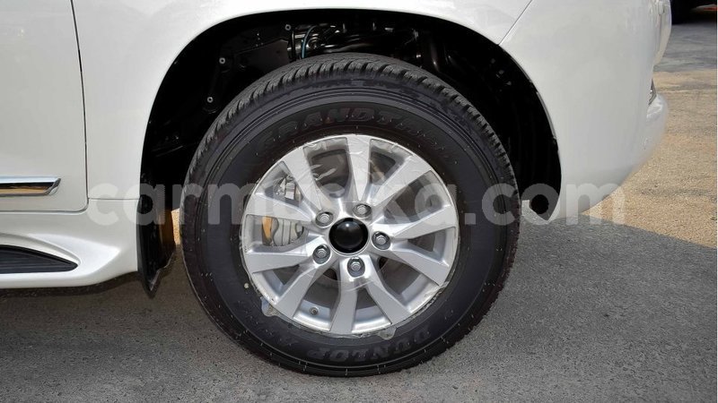 Big with watermark toyota land cruiser harare import dubai 12556