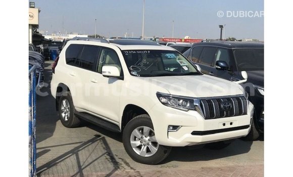 Tenga Imported Toyota Prado Chena Mota in Import - Dubai in Harare Tenga Imported Toyota Prado Chena Mota in Import - Dubai in Harare