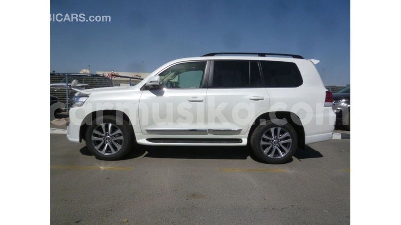 Big with watermark toyota land cruiser harare import dubai 12564