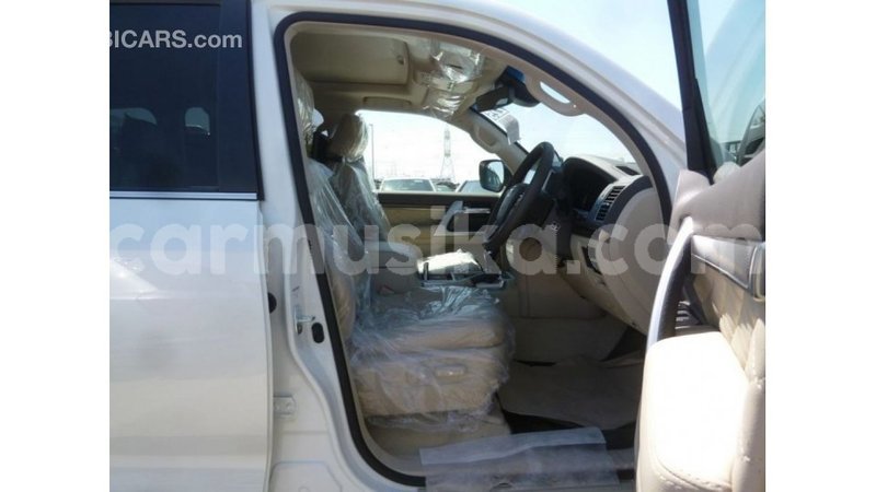 Big with watermark toyota land cruiser harare import dubai 12564