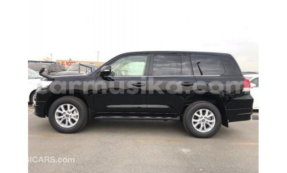 Nunua Imported Toyota Land Cruiser Nyeusi Gari ndani ya Import - Dubai nchini Harare Nunua Imported Toyota Land Cruiser Nyeusi Gari ndani ya Import - Dubai nchini Harare