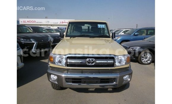 Nunua Imported Toyota Land Cruiser Beige Gari ndani ya Import - Dubai nchini Harare Nunua Imported Toyota Land Cruiser Beige Gari ndani ya Import - Dubai nchini Harare