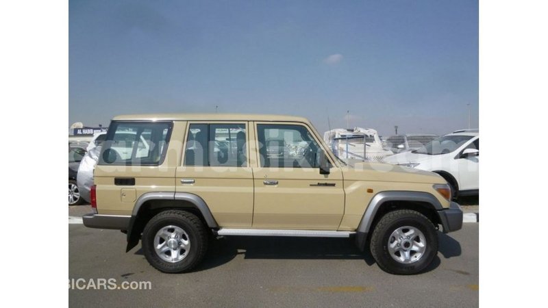 Big with watermark toyota land cruiser harare import dubai 12569