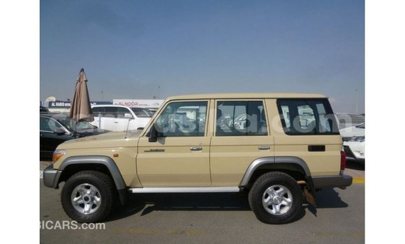 Nunua Imported Toyota Land Cruiser Beige Gari ndani ya Import - Dubai nchini Harare Nunua Imported Toyota Land Cruiser Beige Gari ndani ya Import - Dubai nchini Harare