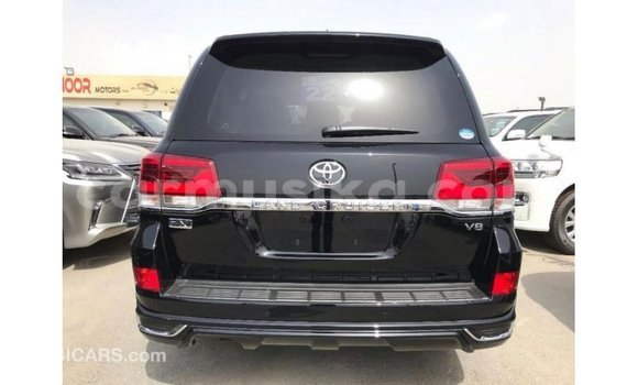 Nunua Imported Toyota Land Cruiser Nyeusi Gari ndani ya Import - Dubai nchini Harare Nunua Imported Toyota Land Cruiser Nyeusi Gari ndani ya Import - Dubai nchini Harare