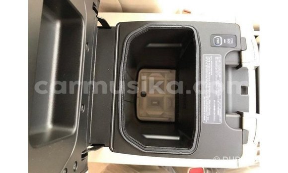 Nunua Imported Toyota Land Cruiser Nyeusi Gari ndani ya Import - Dubai nchini Harare Nunua Imported Toyota Land Cruiser Nyeusi Gari ndani ya Import - Dubai nchini Harare