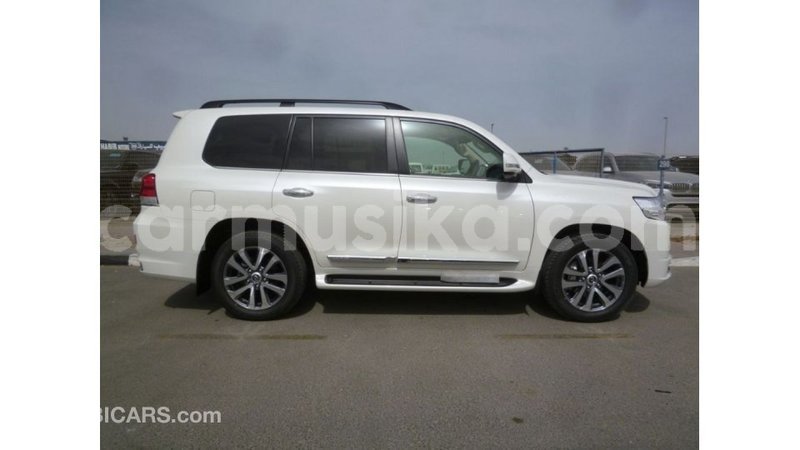 Big with watermark toyota land cruiser harare import dubai 12574