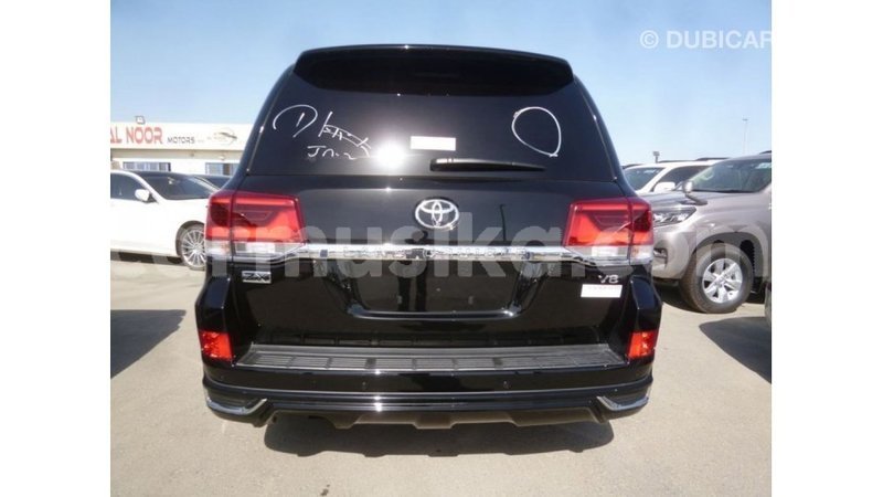 Big with watermark toyota land cruiser harare import dubai 12576