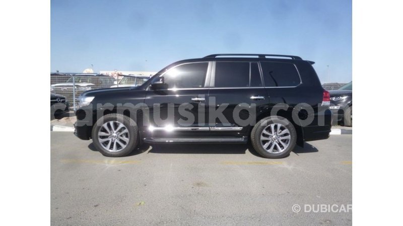 Big with watermark toyota land cruiser harare import dubai 12576