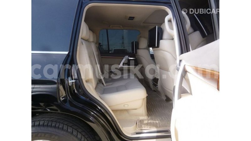 Big with watermark toyota land cruiser harare import dubai 12576