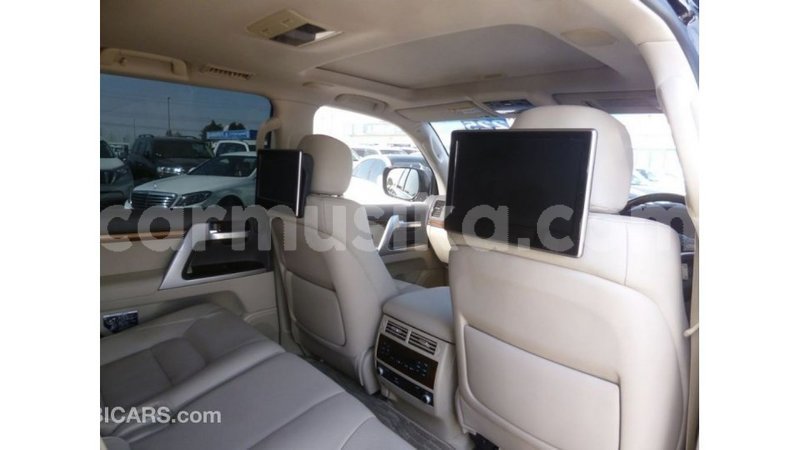 Big with watermark toyota land cruiser harare import dubai 12576