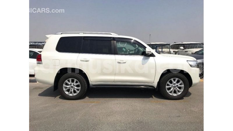 Big with watermark toyota land cruiser harare import dubai 12581