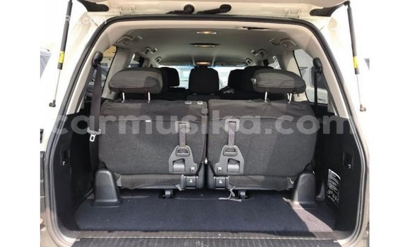 Tenga Imported Toyota Land Cruiser Chena Mota in Import - Dubai in Harare Tenga Imported Toyota Land Cruiser Chena Mota in Import - Dubai in Harare