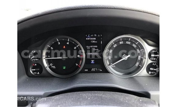 Tenga Imported Toyota Land Cruiser Chena Mota in Import - Dubai in Harare Tenga Imported Toyota Land Cruiser Chena Mota in Import - Dubai in Harare