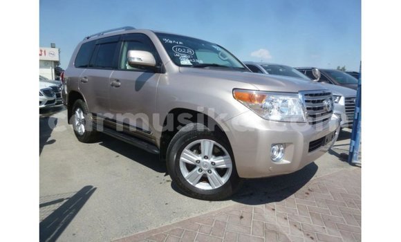 Tenga Imported Toyota Land Cruiser Zvimwe Mota in Import - Dubai in Harare Tenga Imported Toyota Land Cruiser Zvimwe Mota in Import - Dubai in Harare