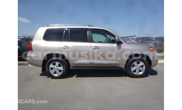 Tenga Imported Toyota Land Cruiser Zvimwe Mota in Import - Dubai in Harare Tenga Imported Toyota Land Cruiser Zvimwe Mota in Import - Dubai in Harare