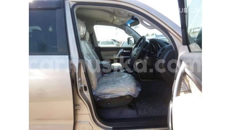 Big with watermark toyota land cruiser harare import dubai 12583