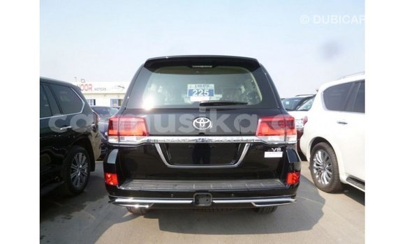 Nunua Imported Toyota Land Cruiser Nyeusi Gari ndani ya Import - Dubai nchini Harare Nunua Imported Toyota Land Cruiser Nyeusi Gari ndani ya Import - Dubai nchini Harare
