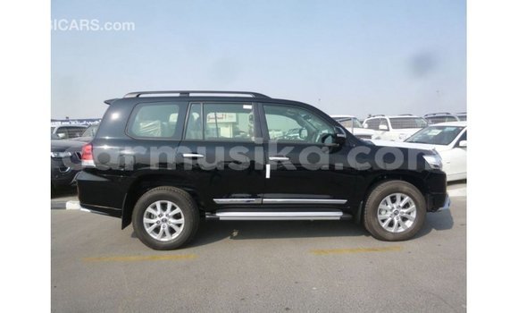 Nunua Imported Toyota Land Cruiser Nyeusi Gari ndani ya Import - Dubai nchini Harare Nunua Imported Toyota Land Cruiser Nyeusi Gari ndani ya Import - Dubai nchini Harare