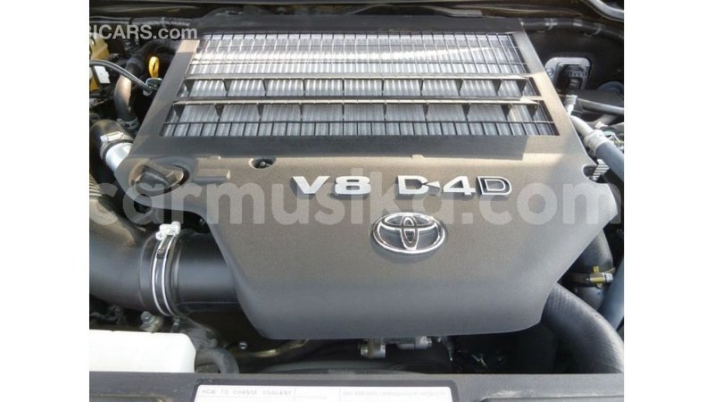 Big with watermark toyota land cruiser harare import dubai 12584