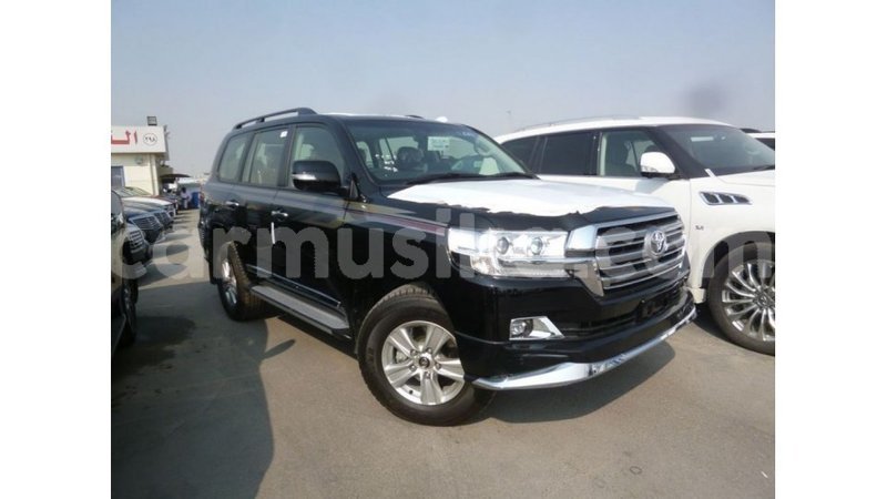 Big with watermark toyota land cruiser harare import dubai 12585