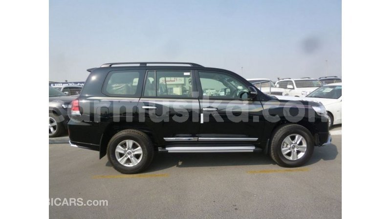 Big with watermark toyota land cruiser harare import dubai 12585